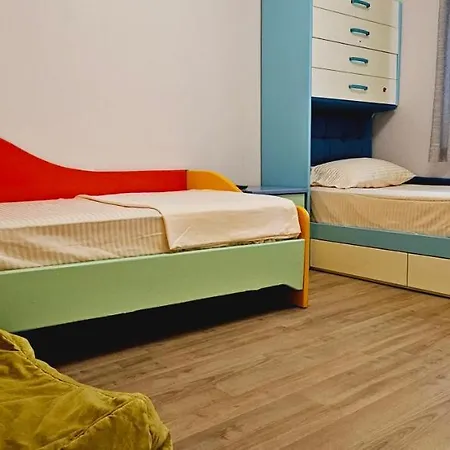 Discover From Our 3-room With Free Parking-komuna E Parisit 地拉那