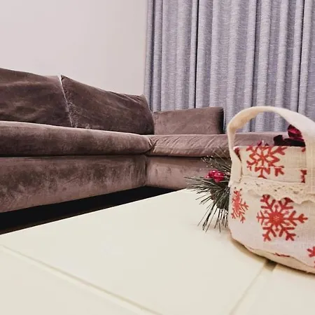 Discover From Our 3-room With Free Parking-komuna E Parisit