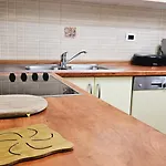 Apartment Discover From Our 3-room With Free Parking-komuna E Parisit