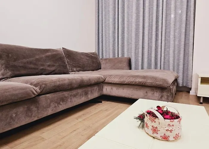 Discover From Our 3-room With Free Parking-komuna E Parisit *