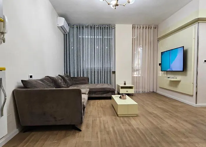 Discover From Our 3-room With Free Parking-komuna E Parisit