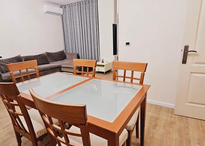 Апартаменты Discover From Our 3-room With Free Parking-komuna E Parisit