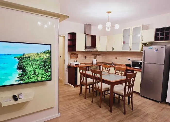 Discover From Our 3-room With Free Parking-komuna E Parisit * Тирана