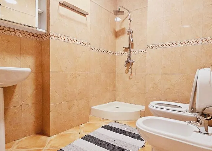 Discover From Our 3-room With Free Parking-komuna E Parisit Апартаменты